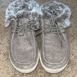 Hey Dude ankle boots